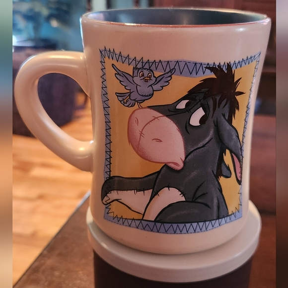 Disney's Eeyore mug and Eeyore Resin figure - Picture 5 of 8